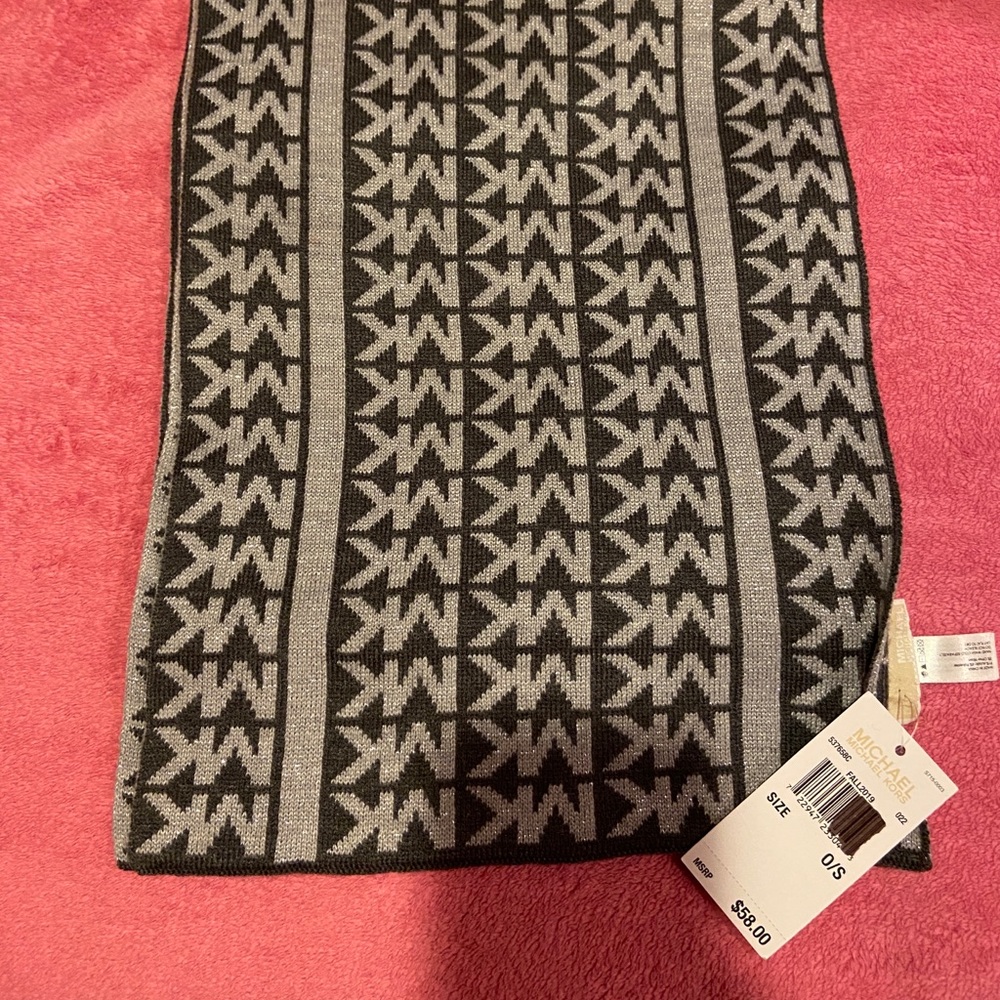 Beautiful MK scarf